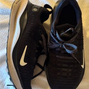 Nike Black and White Running Shoes